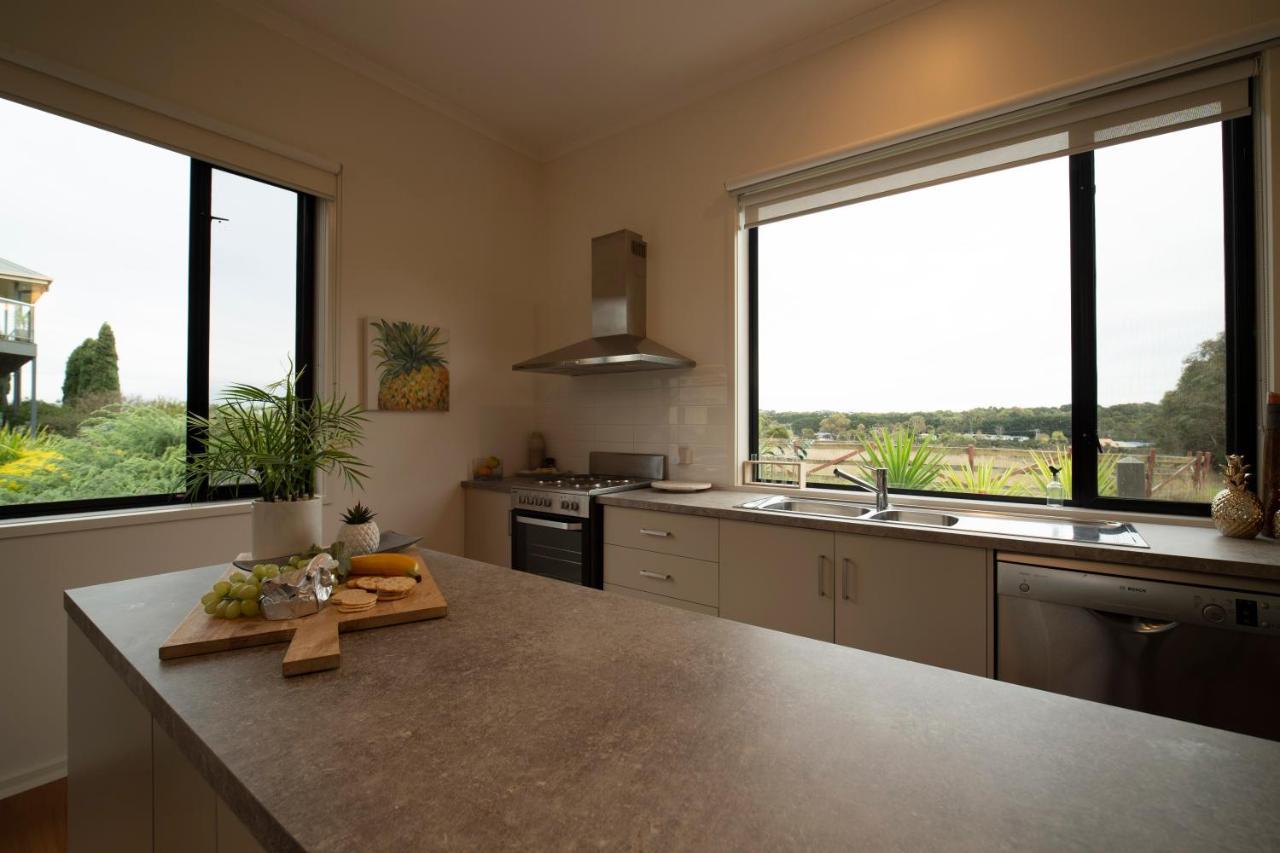 Hilltop Apartamentos Phillip Island Cowes Exterior foto