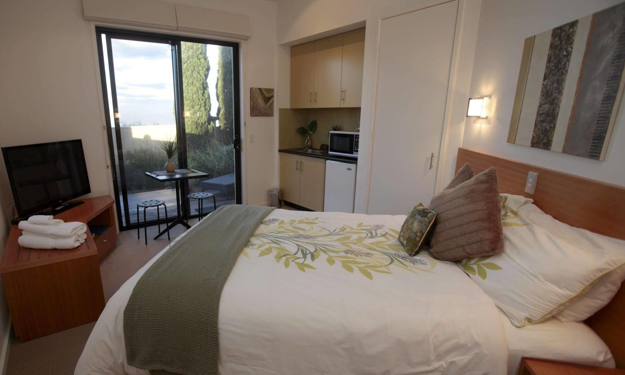 Hilltop Apartamentos Phillip Island Cowes Exterior foto